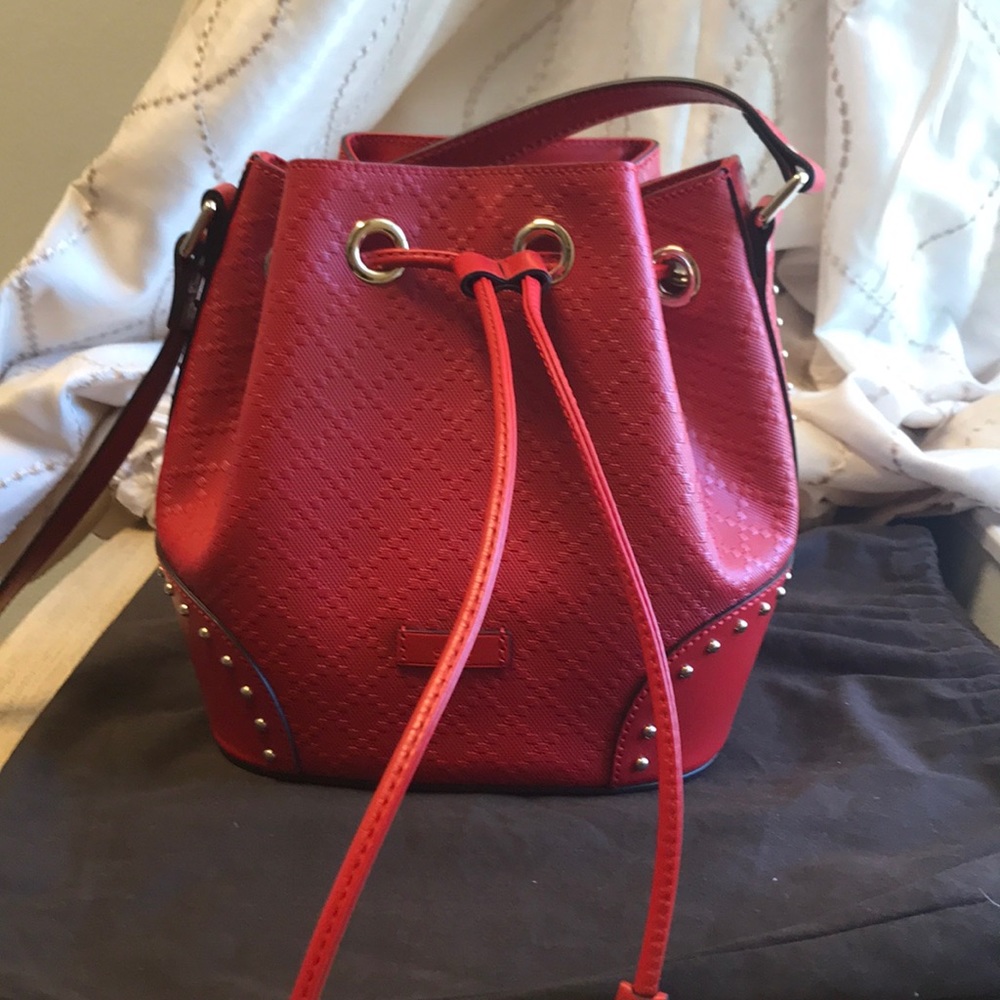 Gucci bucket bag